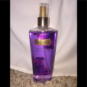 Victoria’s Secret fragrance mist